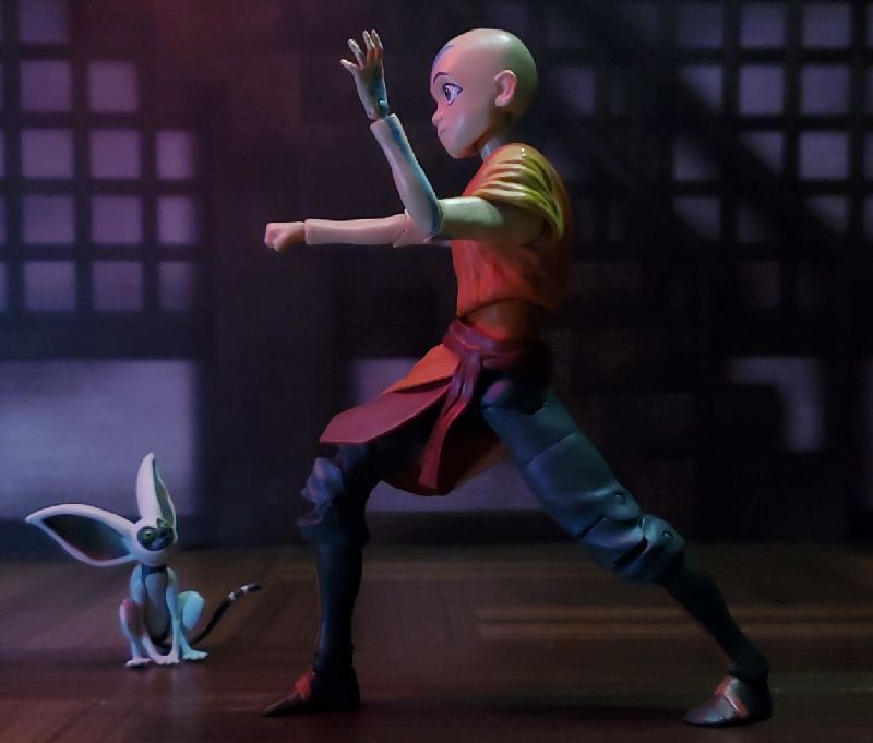 Diamond Select Toys Avatar The Last Airbender: Aang Action Figure 