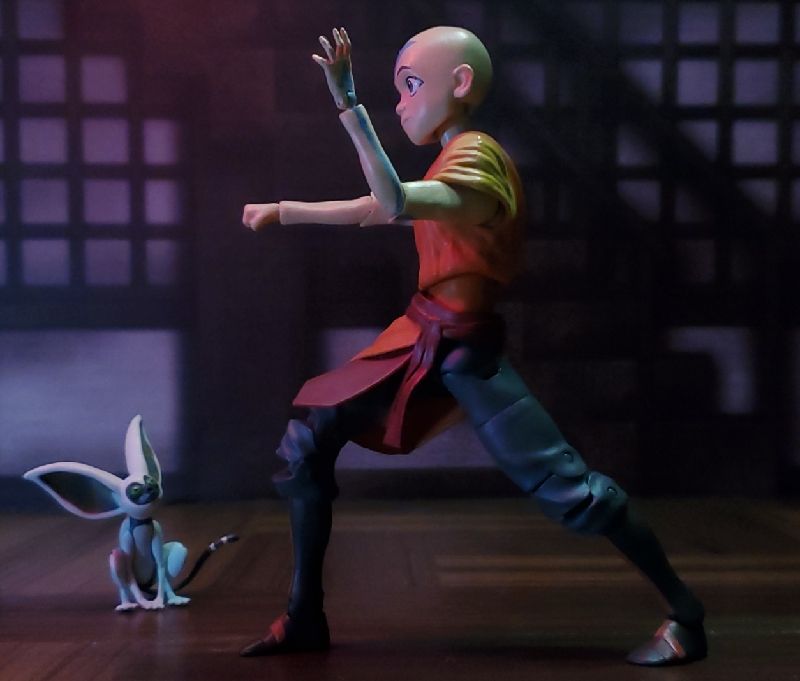 Diamond Select Toys Avatar The Last Airbender: Aang Action Figure