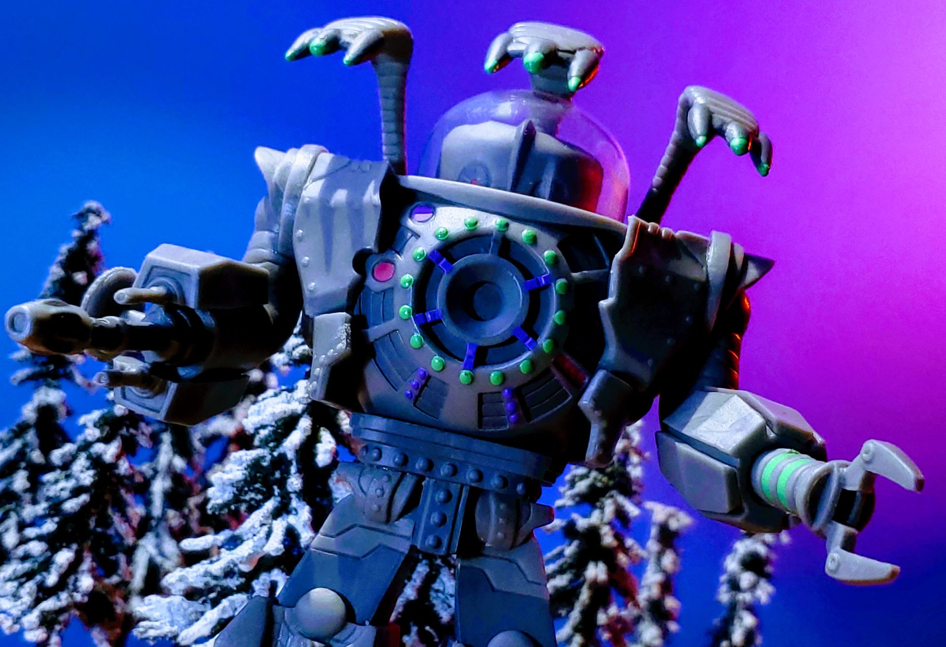 Diamond Select Toys The Iron Giant Attack Mode Vinimate Review COMIC CRUSADERS